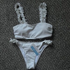 NWT Cupshe White Ruffled Bikini Set - S